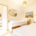 80 Sqm Flat With Terrace And 15min To Fair And 5min To Old Town Διαμέρισμα *